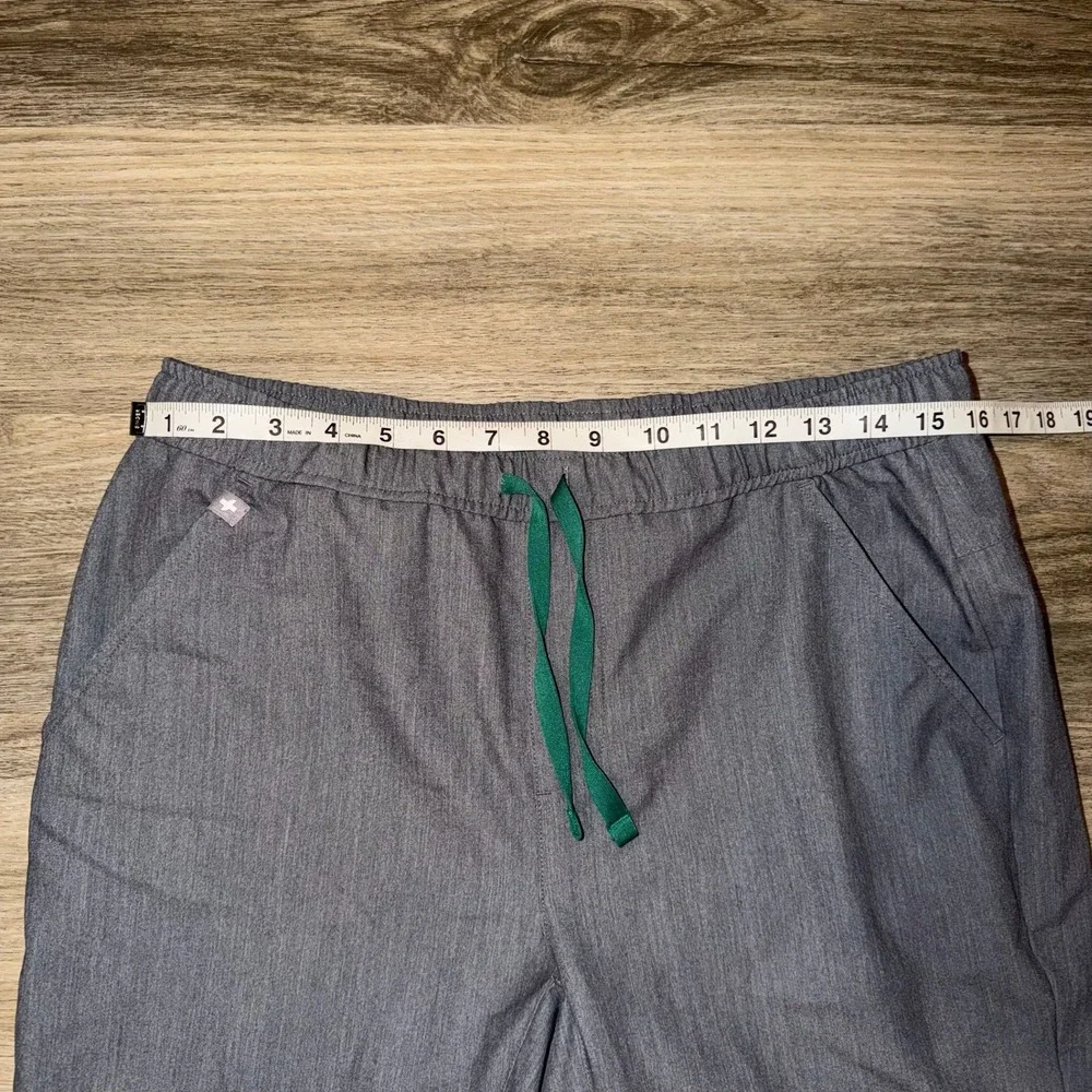 FIGS Tansen Jogger Scrub Pants Graphite Gray Men's Medium Elastic Waist